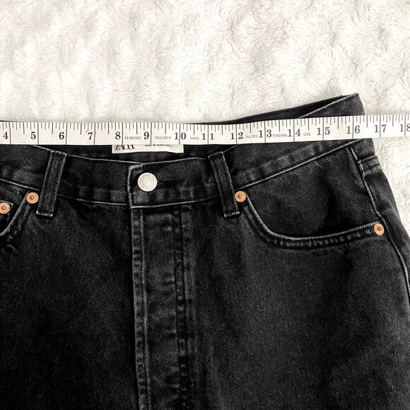 Zara Men's Black Standard Fit 10" Cut Off Classic Casual Denim Shorts 32 - Picture 6 of 8